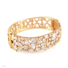 exquisite shimmering thick gold bracelet